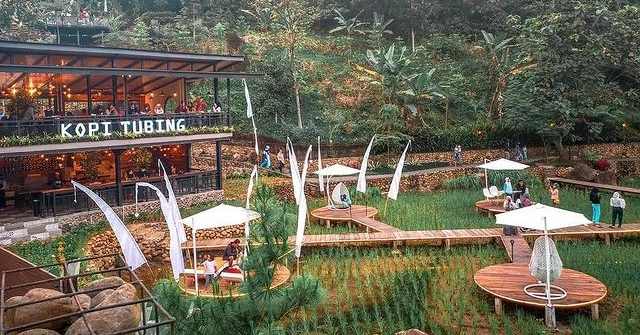 Tempat Makan Dekat Alam Resort