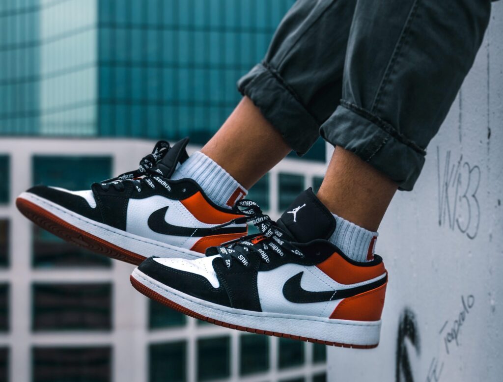 8 Sneakers Nike Favorit di Kalangan Anak Muda