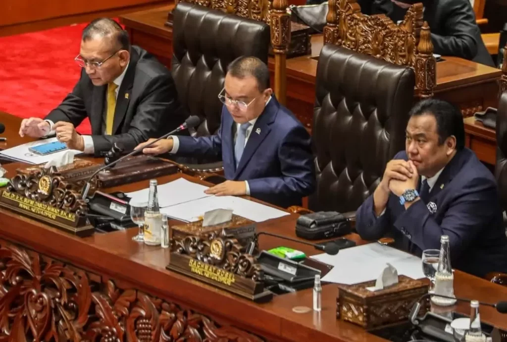Revisi UU Pilkada Batal Disahkan: Publik Tetap Waspada dan Memantau DPR-Pemerintah